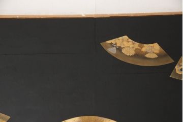 中古　美品　輪島塗り　在銘有り　繊細な扇の図柄が気品を感じさせる座卓(定価140万円)(ローテーブル、センターテーブル)(R-057583)