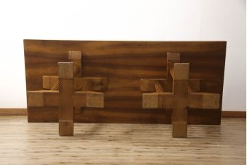 中古　美品　スペイン　バロッサバレンティ(VARO,S.A. VALENTI)　洗練された佇まいが高級感溢れるダイニングテーブル(定価約184万円)(4人掛け、6人掛け、机)(R-057587)