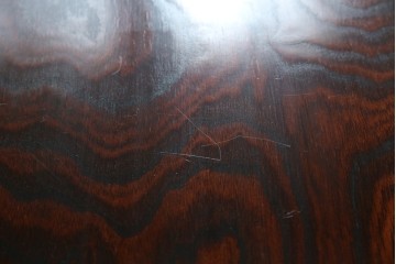 中古　美品　岩谷堂箪笥　重厚感ある金具と力強い木目が目を引く収納箪笥　(R-057588)
