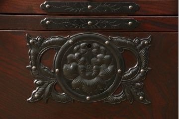 中古　美品　岩谷堂箪笥　和モダンな雰囲気を醸し出すワードローブ(定価約60万円)(洋服タンス、衣装箪笥)(R-057589)
