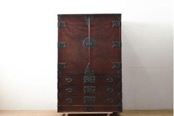 中古　美品　岩谷堂箪笥　奥行のある収納力抜群の衣装箪笥(和タンス、引き出し、着物箪笥)(R-057590)