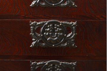 中古　美品　岩谷堂箪笥　奥行のある収納力抜群の衣装箪笥(和タンス、引き出し、着物箪笥)(R-057590)