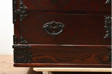 中古　美品　岩谷堂箪笥　奥行のある収納力抜群の衣装箪笥(和タンス、引き出し、着物箪笥)(R-057590)