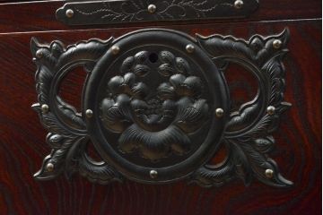 中古　美品　岩谷堂箪笥　奥行のある収納力抜群の衣装箪笥(和タンス、引き出し、着物箪笥)(R-057590)