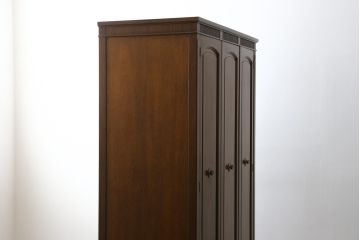 中古　美品　DREXEL HERITAGE(ドレクセルヘリテイジ)　Triune(トライユン)シリーズ　マホガニー材の木肌が美しいワードローブ(収納棚、戸棚)(R-057591)