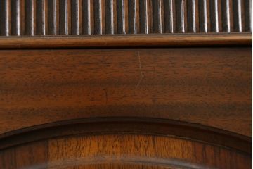 中古　美品　DREXEL HERITAGE(ドレクセルヘリテイジ)　Triune(トライユン)シリーズ　マホガニー材の木肌が美しいワードローブ(収納棚、戸棚)(R-057591)