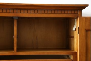 中古　美品　横浜ダニエル(daniel)　アーリーアメリカン　A-102型和タンス(定価約150万円)(引き出し、衣装盆、和箪笥、衣装箪笥、着物箪笥)(R-057593)