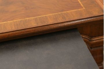 中古　美品　DREXEL HERITAGE(ドレクセルヘリテイジ)　補助テーブル付きのクラシカルなサイドテーブル(コーヒーテーブル、エンドテーブル)(R-057597)
