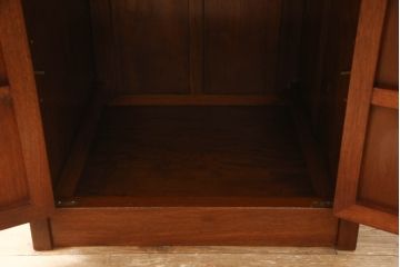 中古　美品　花梨材の温かみのある色合いと木目を楽しめる囲炉裏テーブル(カリン材、ローテーブル、ダイニングテーブル、木製火鉢)(R-057598)