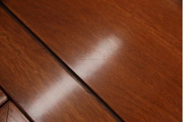 中古　美品　花梨材の温かみのある色合いと木目を楽しめる囲炉裏テーブル(カリン材、ローテーブル、ダイニングテーブル、木製火鉢)(R-057598)