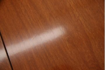 中古　美品　花梨材の温かみのある色合いと木目を楽しめる囲炉裏テーブル(カリン材、ローテーブル、ダイニングテーブル、木製火鉢)(R-057598)