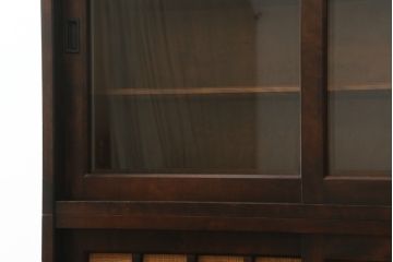 希少!　和製ビンテージ　絶版品　北海道民芸家具　和モダンな雰囲気を醸し出す水屋箪笥(茶棚、茶箪笥、飾り棚、収納棚、戸棚、ヴィンテージ)(R-057599)