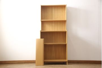 中古　IDEE(イデー)　北欧デザイン　PROFIL(プロフィル)　スタイリッシュなデザインが魅力のキャビネット(本棚、ブックケース、収納棚、オープンラック)(R-057601)