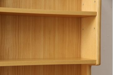 中古　IDEE(イデー)　北欧デザイン　PROFIL(プロフィル)　スタイリッシュなデザインが魅力のキャビネット(本棚、ブックケース、収納棚、オープンラック)(R-057601)