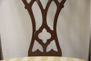 中古　美品　IDC大塚家具取り扱い　アメリカ高級家具　COUN CILL(カウンシル)(カンセル)　マホガニー材　ダイニングチェア2脚セット(2脚定価 約16万円)(椅子、イス)(R-057608)