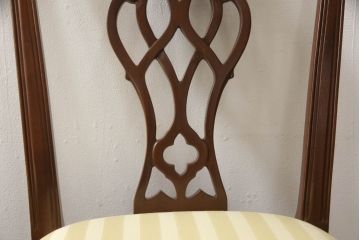 中古　美品　IDC大塚家具取り扱い　アメリカ高級家具　COUN CILL(カウンシル)(カンセル)　マホガニー材　ダイニングチェア2脚セット(2脚定価 約16万円)(椅子、イス)(R-057608)