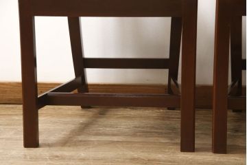 中古　美品　IDC大塚家具取り扱い　アメリカ高級家具　COUN CILL(カウンシル)(カンセル)　マホガニー材　ダイニングチェア2脚セット(2脚定価 約16万円)(椅子、イス)(R-057608)