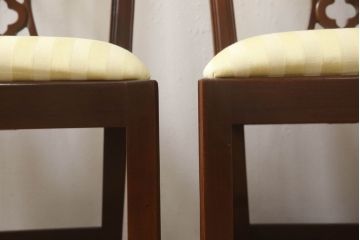 中古　美品　IDC大塚家具取り扱い　アメリカ高級家具　COUN CILL(カウンシル)(カンセル)　マホガニー材　ダイニングチェア2脚セット(2脚定価 約16万円)(椅子、イス)(R-057608)