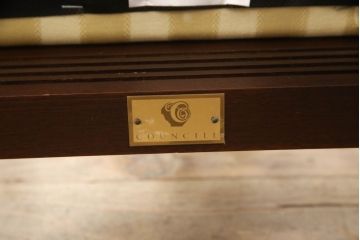 中古　美品　IDC大塚家具取り扱い　アメリカ高級家具　COUN CILL(カウンシル)(カンセル)　マホガニー材　ダイニングチェア2脚セット(2脚定価 約16万円)(椅子、イス)(R-057608)