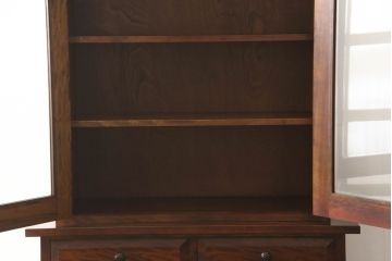 中古　九州民芸家具　品のあるツヤが魅力的なキャビネット(食器棚、本棚、飾り棚、収納棚)(R-057614)