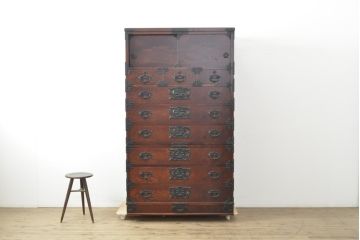 中古　美品　岩谷堂箪笥　奥行たっぷりサイズの特注品衣装箪笥(定価約90万円)(チェスト、洋服タンス、収納タンス、重ね箪笥)(R-057616)