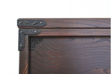 中古　美品　岩谷堂箪笥　奥行たっぷりサイズの特注品衣装箪笥(定価約90万円)(チェスト、洋服タンス、収納タンス、重ね箪笥)(R-057616)