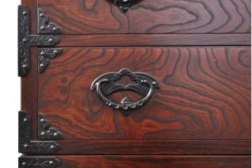 中古　美品　岩谷堂箪笥　奥行たっぷりサイズの特注品衣装箪笥(定価約90万円)(チェスト、洋服タンス、収納タンス、重ね箪笥)(R-057616)