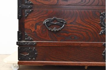 中古　美品　岩谷堂箪笥　奥行たっぷりサイズの特注品衣装箪笥(定価約90万円)(チェスト、洋服タンス、収納タンス、重ね箪笥)(R-057616)
