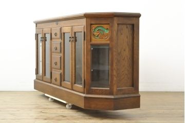 中古　美品　えぞ民芸家具　色ガラス入り　グレースシリーズ　和・洋どちらにも合わせやすいサイドボード(収納棚、戸棚、サイドキャビネット、リビングボード、引き出し)(R-057621)