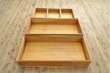 中古　松本民芸家具　天板リメイク　落ち着いた大人の空間づくりに活躍するローチェスト(和タンス、サイドボード、ローボード、引き出し)(R-057625)