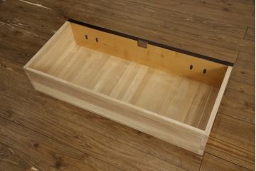中古　美品　岩谷堂箪笥　迫力のある手打ち金具が見事な衣装タンス(和タンス、衣装箪笥、引き出し、サイドボード)(R-057633)