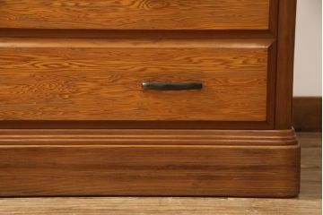 中古　美品　屋久杉　密に詰まった杢目が美しいワードローブ(定価約70万円)(洋服タンス、収納棚)(R-057634)