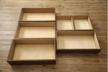 中古　美品　好一作　隅々まで施された彫刻が目を引く日光彫りチェスト(引き出し、衣装タンス、収納箪笥)(R-057638)