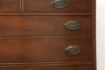 中古　美品　ヘリテイジヘンレドン(Heritage　Henredon)　マホガニー材　上品でクラシカルな雰囲気を漂わせるチェスト(洋服タンス、引き出し)(R-057647)