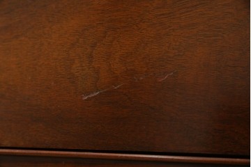 中古　ヘリテイジヘンレドン(Heritage　Henredon)　マホガニー材　上品でクラシカルな雰囲気を漂わせるチェスト　(R-057647)