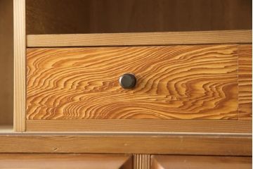 中古　民芸家具　屋久杉を贅沢に使用した木の温もりあふれる重ね箪笥(衣装箪笥、引き出し、チェスト、引き出し10杯)(R-057653)