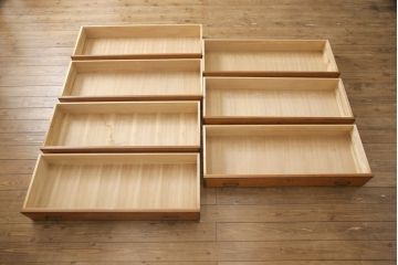 中古　民芸家具　屋久杉を贅沢に使用した木の温もりあふれる重ね箪笥(衣装箪笥、引き出し、チェスト、引き出し10杯)(R-057653)