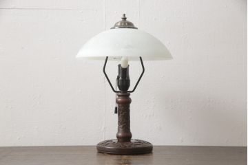 中古　伝統工芸　希少　絶版品　軽井沢彫り　一彫堂　桜の彫が美しく上品なテーブルスタンド(スタンドランプ、デスクスタンド、卓上)(R-057654)