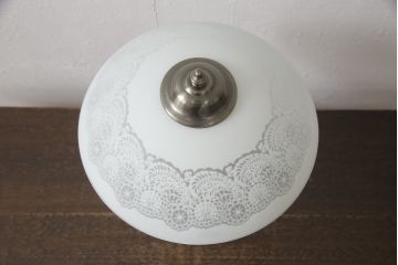 中古　伝統工芸　希少　絶版品　軽井沢彫り　一彫堂　桜の彫が美しく上品なテーブルスタンド(スタンドランプ、デスクスタンド、卓上)(R-057654)
