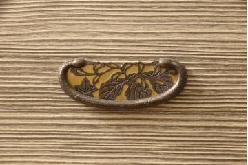 中古　凛とした佇まいが魅力の加茂総桐帯箪笥(胴厚、総桐たんす、着物箪笥、衣装箪笥、整理タンス)(定価約110万円)(R-057655)