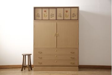 中古　美品　最高級　桐の松山(松山家具)　蒔絵入り　上質な和の空間づくりにおすすめの大阪泉州総桐箪笥(並厚、四方丸、総桐たんす、着物箪笥、衣装箪笥、整理タンス)(定価約250万円)(R-057657)