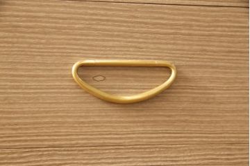 中古　美品　最高級　桐の松山(松山家具)　蒔絵入り　上質な和の空間づくりにおすすめの大阪泉州総桐箪笥(並厚、四方丸、総桐たんす、着物箪笥、衣装箪笥、整理タンス)(定価約250万円)(R-057660)
