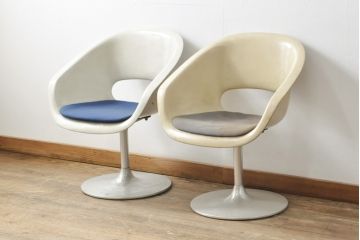 和製アンティーク　昭和レトロ　目を引くデザインが空間のアクセントになるラウンジチェア2脚セット(イージーチェア、1人掛けソファ、椅子)(R-057662)