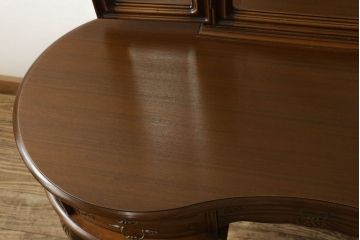 中古　アメリカ　優雅で上品なデザインが目を引くスツール付きドレッサー(鏡台)(R-057665)
