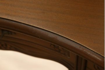 中古　アメリカ　優雅で上品なデザインが目を引くスツール付きドレッサー(鏡台)(R-057665)