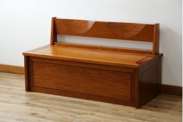 中古　美品　花梨材の温かみのある色合いと木目を楽しめる収納付きベンチ(長椅子、イス、板座チェア)(R-057670)
