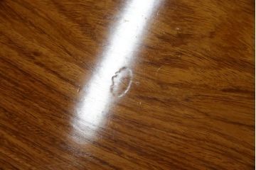 中古　美品　花梨材の温かみのある色合いと木目を楽しめる収納付きベンチ(長椅子、イス、板座チェア)(R-057670)