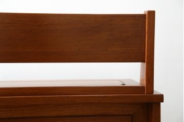 中古　美品　花梨材の温かみのある色合いと木目を楽しめる収納付きベンチ(長椅子、イス、板座チェア)(R-057670)