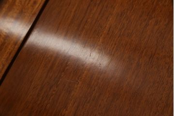 中古　美品　花梨材の温かみのある色合いと木目を楽しめる収納付きベンチ(長椅子、イス、板座チェア)(R-057672)