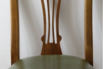 中古　バロッサバレンティ(VARO,S.A. VALENTI)　優雅な曲線美の猫脚と背もたれのデザインがクラシカルな雰囲気を高めるダイニングチェア2脚セット(椅子)(2脚で定価約35万円)(R-057676)